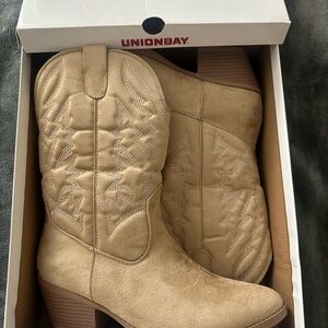 UNIONBAY Women's Beige Heeled Boots